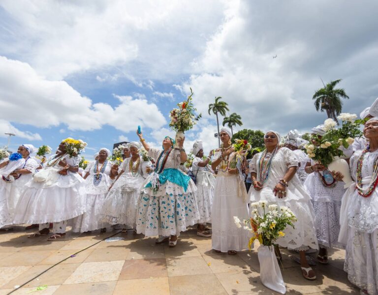 Ritual religioso durante a lavagem da escadaria da igreja do Nosso Senhor do Bonfim.