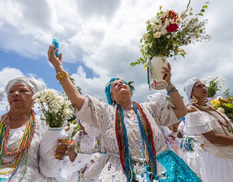 Ritual religioso durante a lavagem da escadaria da igreja do Nosso Senhor do Bonfim. Foto: Fábio Marconi.