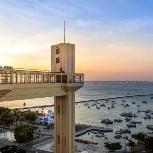 Bahia de Todos os Santos. Elevador Lacerda