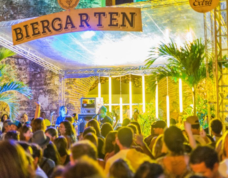 BIERGARTEN. Foto: Antonio Cherquer