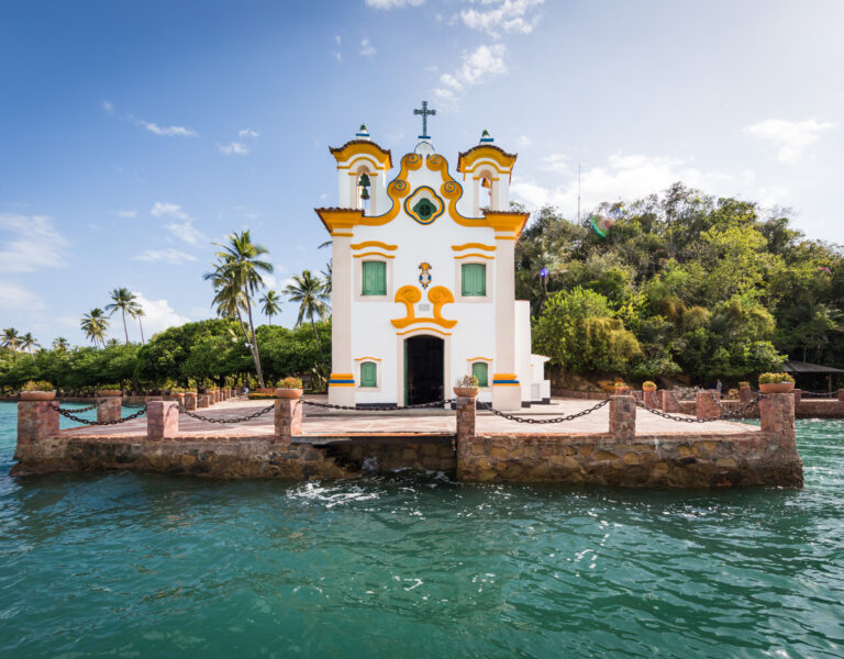 A igreja de Loreto é linda. As missas acontecem aos domingo e são frequentadas pelo moradores.