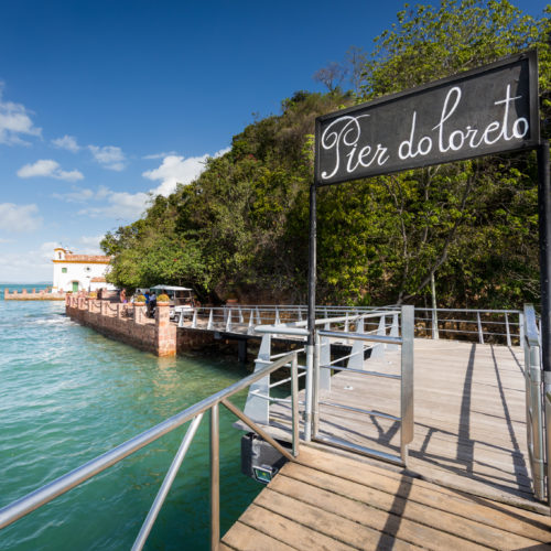 O cais antes precário, agora pode receber todos os tipos de embarcação. 