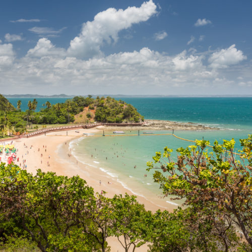 Ilha dos Frades - Ponta de Nossa Senhora de Guadalupe vista de cima, lá do mirante! Foto: Fábio Marconi