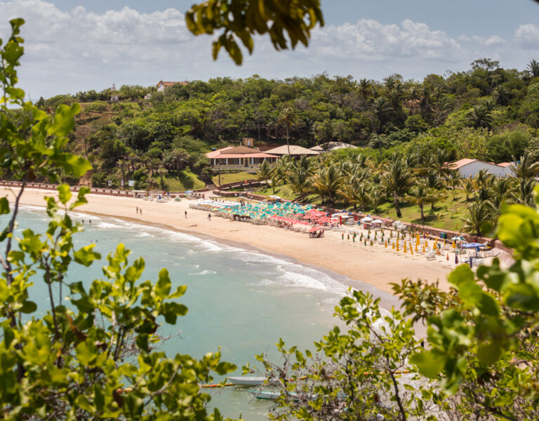 Dois mirantes na Ponta de Nossa Senhora de Guadalupe, Ilha dos Frades. Foto: Fábio Marconi