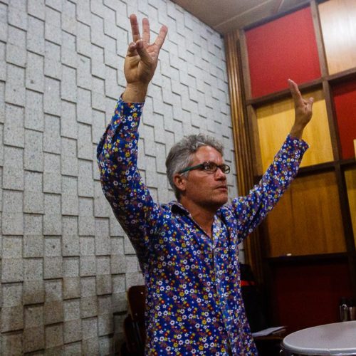  Jair Rezende, um dos professores no Pracatum, no Candeal. Foto: Amanda Oliveira.