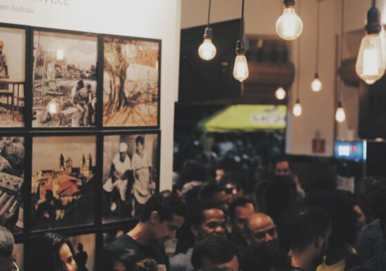 Veja as melhores opções em Salvador para sair com grupos de amigos