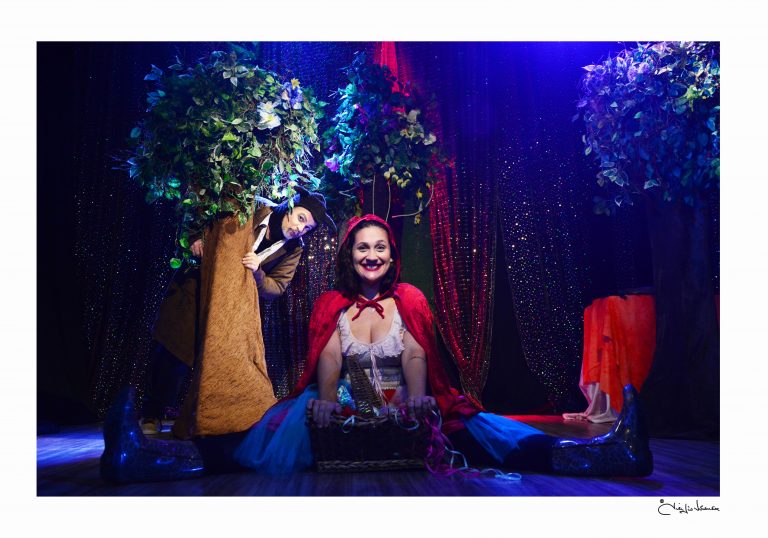 Companhia Teatral Gil Santana Chapeuzinho Vermelho Foto divulgação