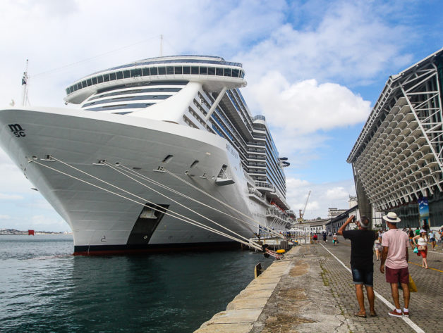 Temporada de Cruzeiros. Porto de Salvador, Bahia. 