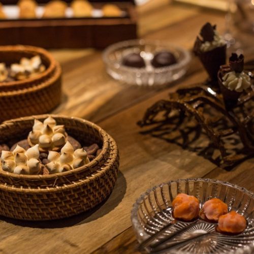 nº7 - Restaurante Manga Salvador Bahia - Petit Four Foto: Tati Freitas/ Assessoria
