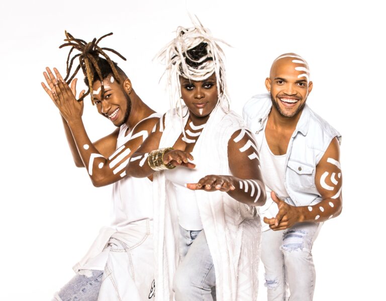 Timbalada Salvador Bahia Foto: Lucas Assis e Paula Reis Estudio Gato Louco/ Assessoria