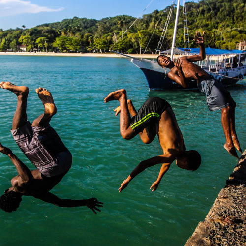 Praia São Tomé De Paripe Salvador Bahia. Foto: Amanda Oliveira .