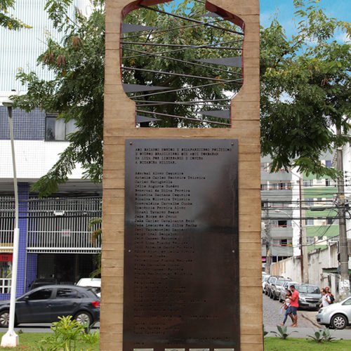 Arte na rua! Escultura Tortura. Ray Vianna. Salvador Bahia. Imagem cedida pelo artista.