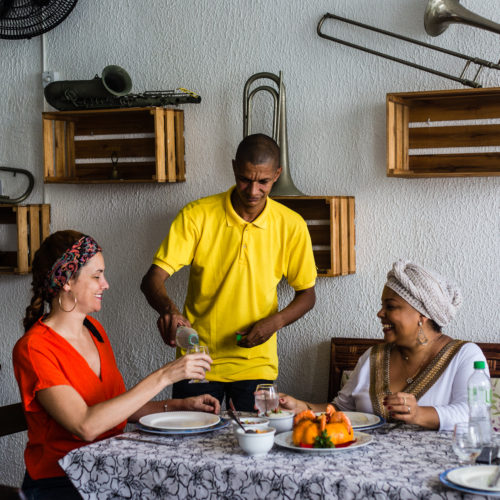Restaurante Encantos da Maré. Ribeira, Cidade Baixa. Salvador, Bahia. Foto: Amanda Oliveira .