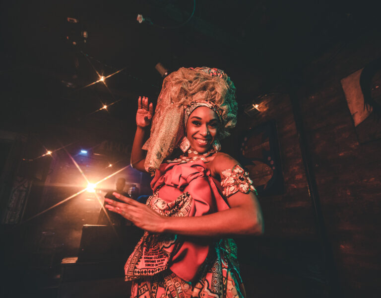 Campanha do filme Follow the Music. Edilene Alves, Deusa do Ébano (2009), do Bloco Afro Ilê Aiyê. Foto_ Tércio Campelo_Heat Creative.jpg