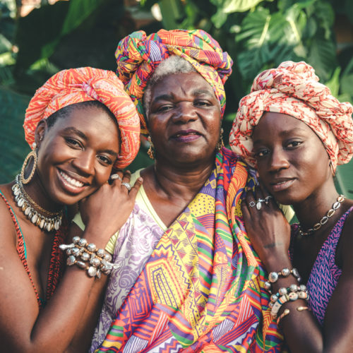 Campanha do filme Follow the Music. Luana, Josineia e Luma, a família Nascimento. Foto_ Tércio Campelo_Heat Creative