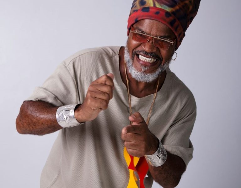 Banner - Larissa Luz, Carlinhos Brown e Criolo