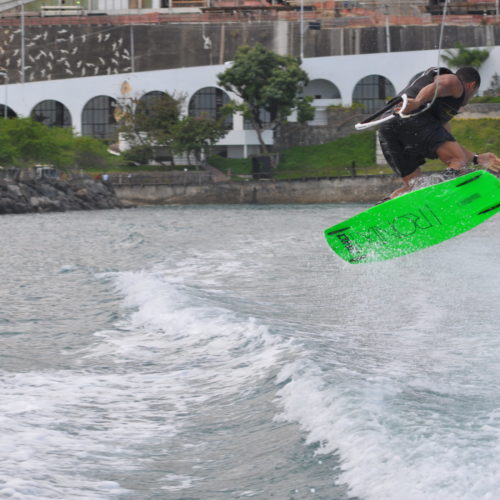 Wakeboard em Salvador. Bahia. Foto Eduardo Silva divulgação.