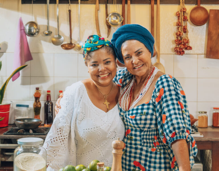 Websérie Donas do Sabor. Deliene Mota (Encantos Da Maré) e Tereza Paim (Casa de Tereza). Foto Luisa Calmon.