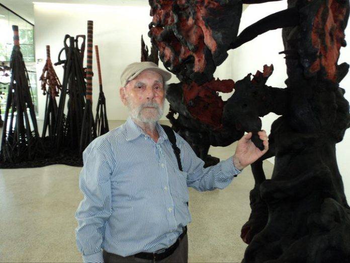 Banner - Exposição Entreatos II – Frans Krajcberg Novas Aquisições