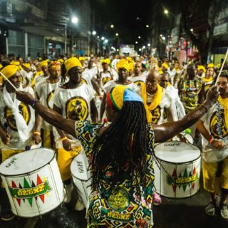 “Afros e Afoxés: A revolução do tambor”