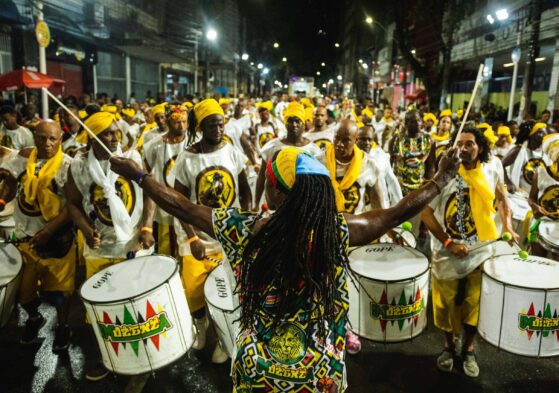 “Afros e Afoxés: A revolução do tambor”