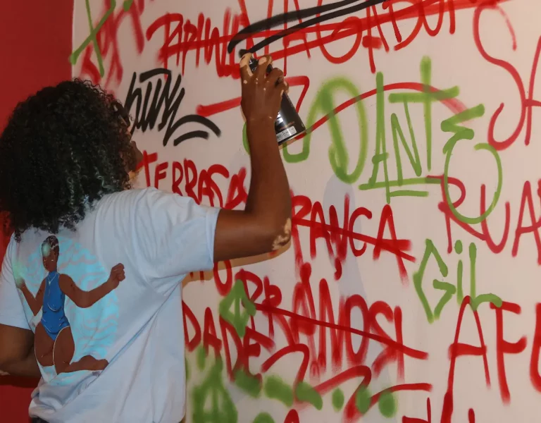 Banner - Exposição “Plantações de Autoestima” abre inscrições para oficinas gratuitas de graffiti e de outras técnicas artísticas