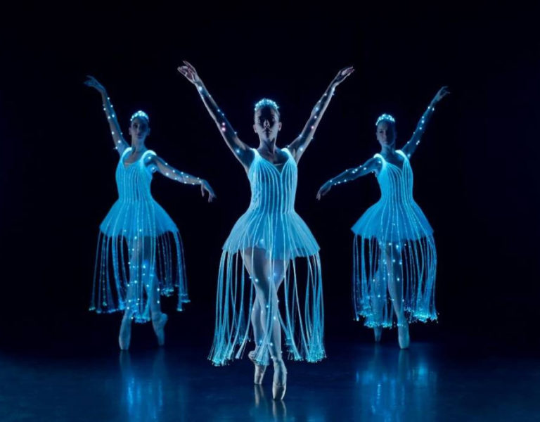 Banner - We call it Ballet: A Bela Adormecida, um Espetáculo de Dança e Luzes