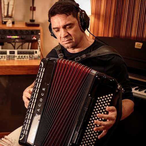 Banner - Yacoce Simões celebra sua trajetória musical com show inédito na capital baiana