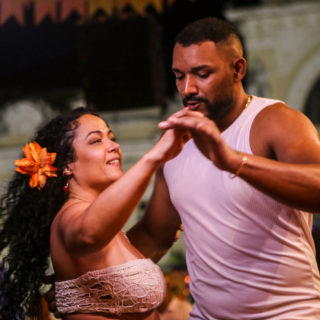 É pra dançar! Conheça grupos, músicos e aulas de forró em Salvador É pra dançar! Conheça grupos, músicos e aulas de forró em Salvador
