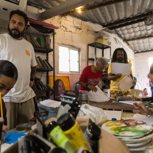Aula Pintura Festival. Pinacoteca do Beiru. Tancredo Neves. Salvador Bahia. Foto Camilo Lobo.