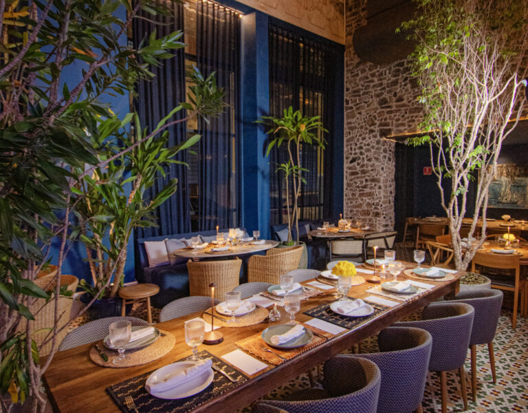 Restaurante Preta Tira Chapéu. Rua Chile. Salvador Bahia. Foto divulgação.