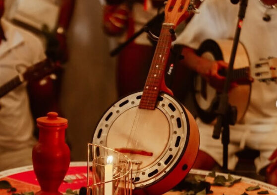 Banjo Novo - Samba raiz, conexão e aquilombamento