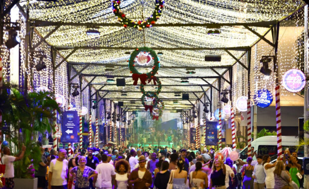 Natal Salvador 2025 - desfiles, cenografia especial e show gratuito de Roberto Carlos