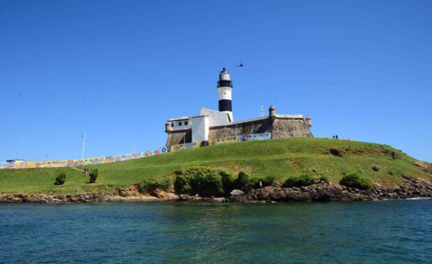 Conheça os melhores lugares para fazer mergulho nas praias de Salvador