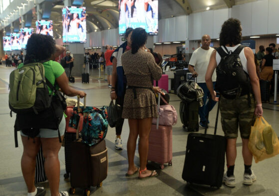 Fluxo de visitantes e receita turística crescem em Salvador no mês de maio em comparação com 2025