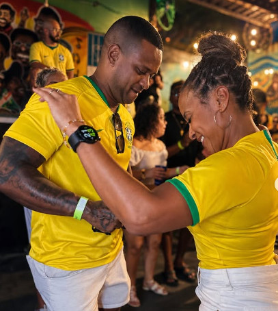 Clube do Samba apresenta Os Thiagos