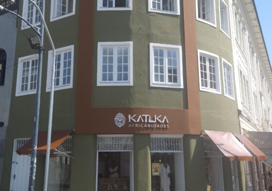 Katuka Africanidades - moda, arte e literatura